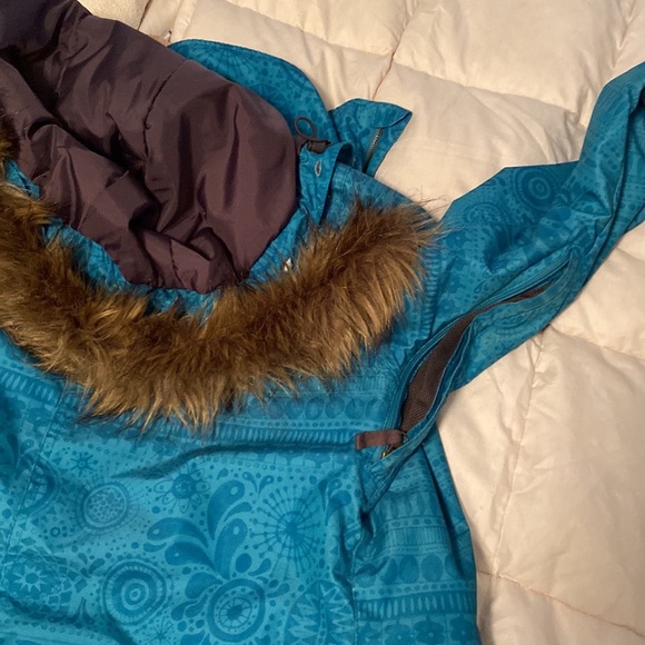 Women’s Burton ski jacket - Picture 5 of 8